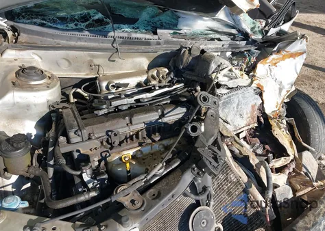 2004 Hyundai Elantra Gls/Gt from USA, damaged, VIN KMHDN46D74U737663